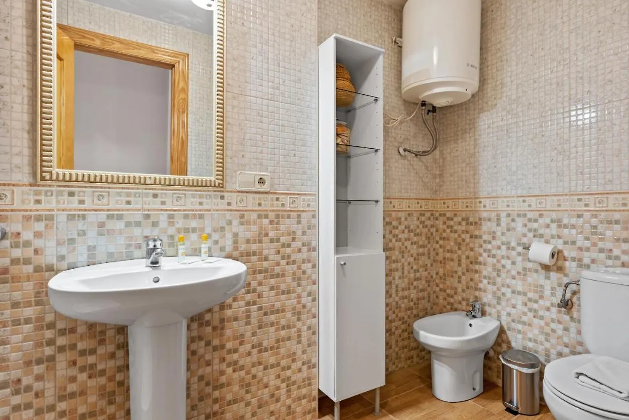 Cozy Apartment In Fuengirola City Center By Costarentals - Ref 207